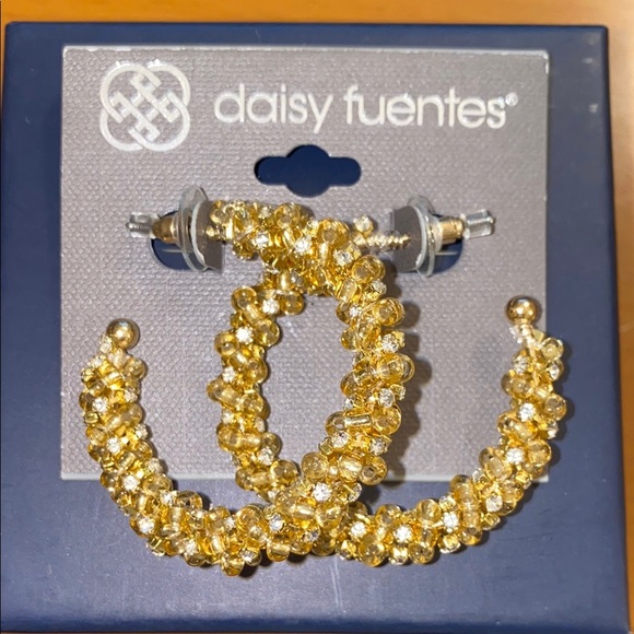 Daisy Fuentes Gold earring bundle - Picture 2 of 6